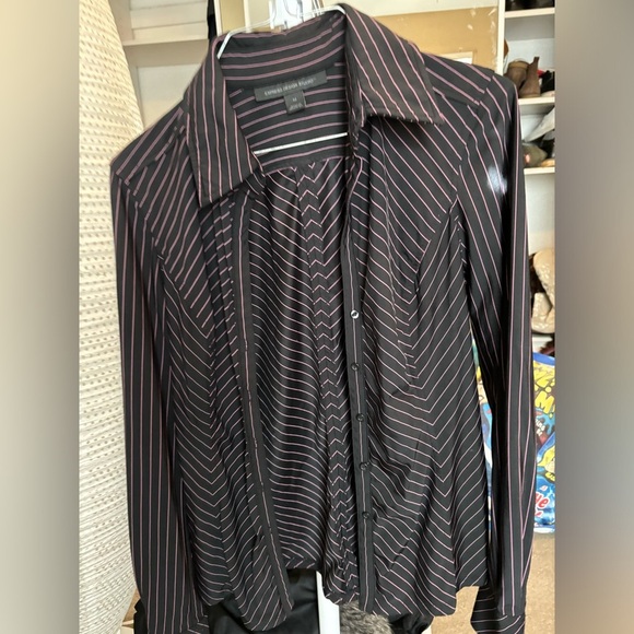 Express Design Studio Men's Black/ Pink Striped Dress Shirt Medium NWOT Collared - Picture 1 of 14